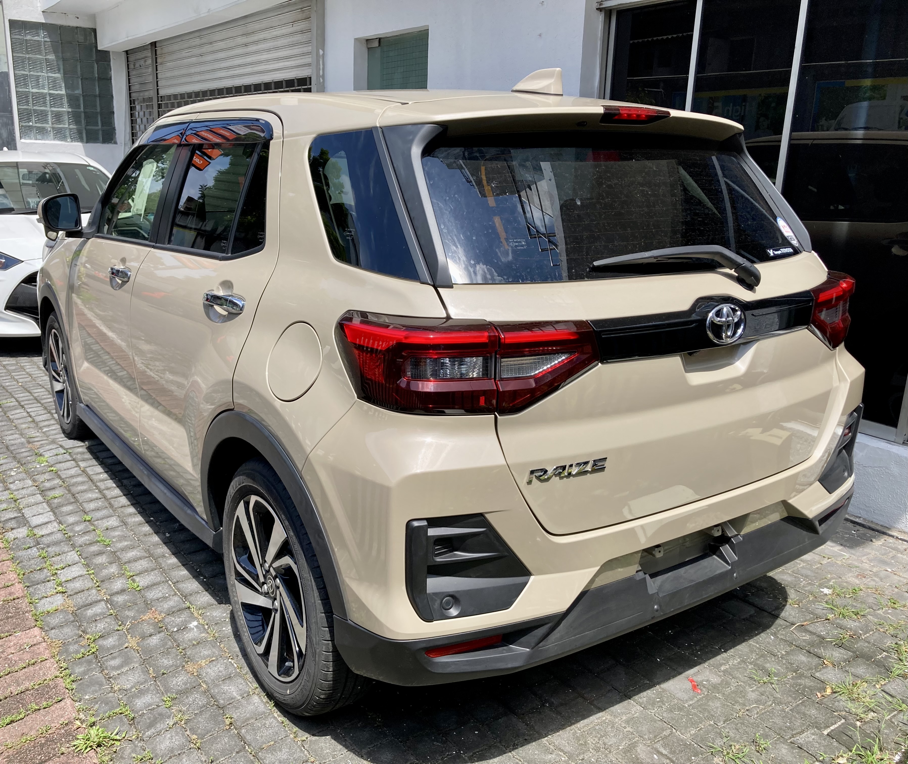 Toyota Raize 2023 - சான்றளிக்கப்பட்டது SUV sale in Sri Lanka - patpat.lk