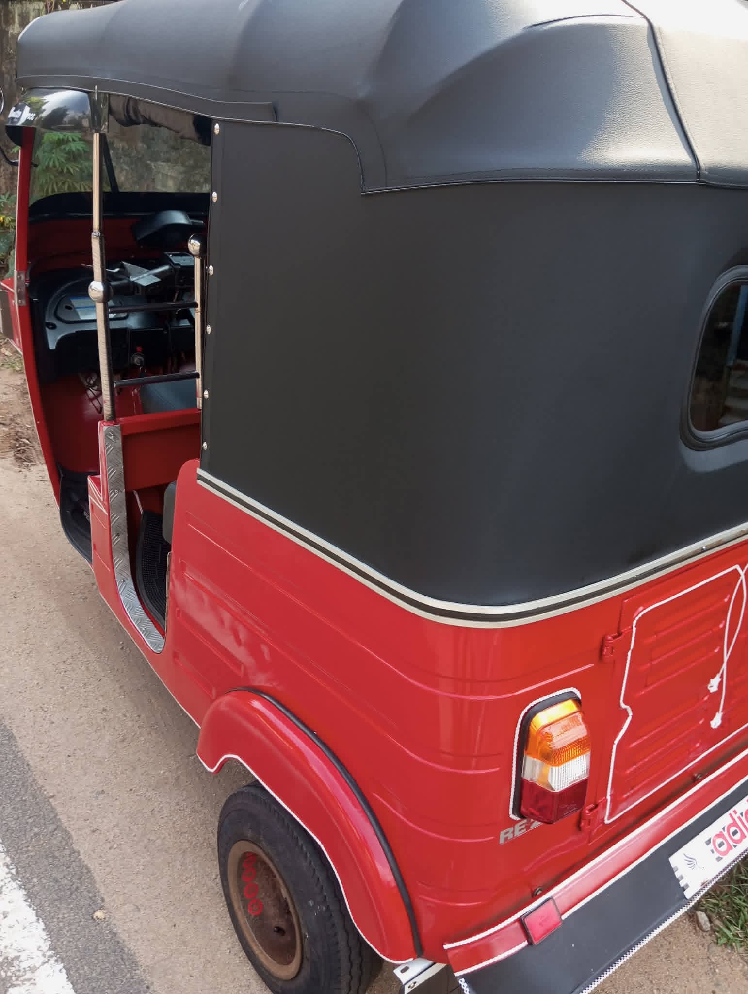 Bajaj Three Wheel 2010 - பயன்படுத்தப்பட்டது முச்சக்கர வண்டி sale in Sri Lanka - patpat.lk
