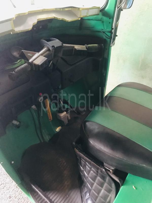 Bajaj 4 stroke 2012 - භාවිතා කරන ලද ත්‍රිරෝද රථය sale in Sri Lanka - patpat.lk