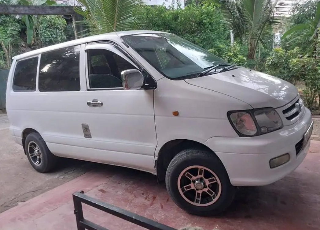 Toyota TownAce 2000 - பயன்படுத்தப்பட்டது வேன் sale in Sri Lanka - patpat.lk