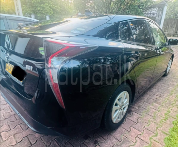 Toyota Prius 2016 - Used Car sale in Sri Lanka - patpat.lk