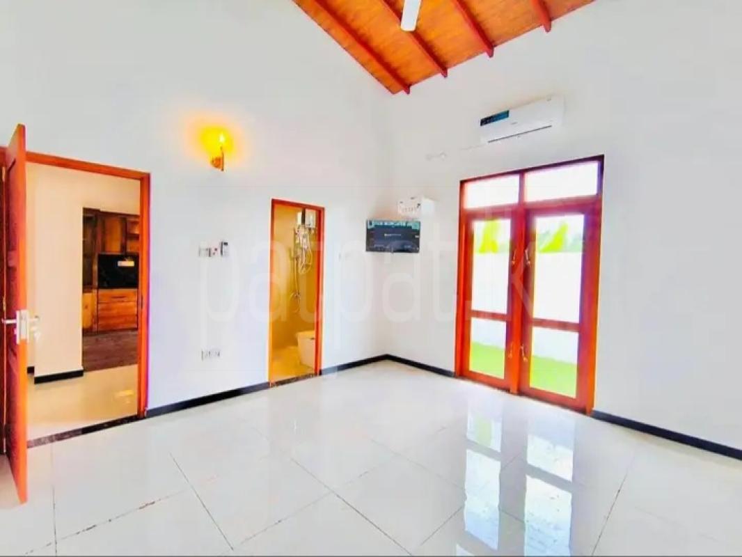 House for Sale in Athurugiriya