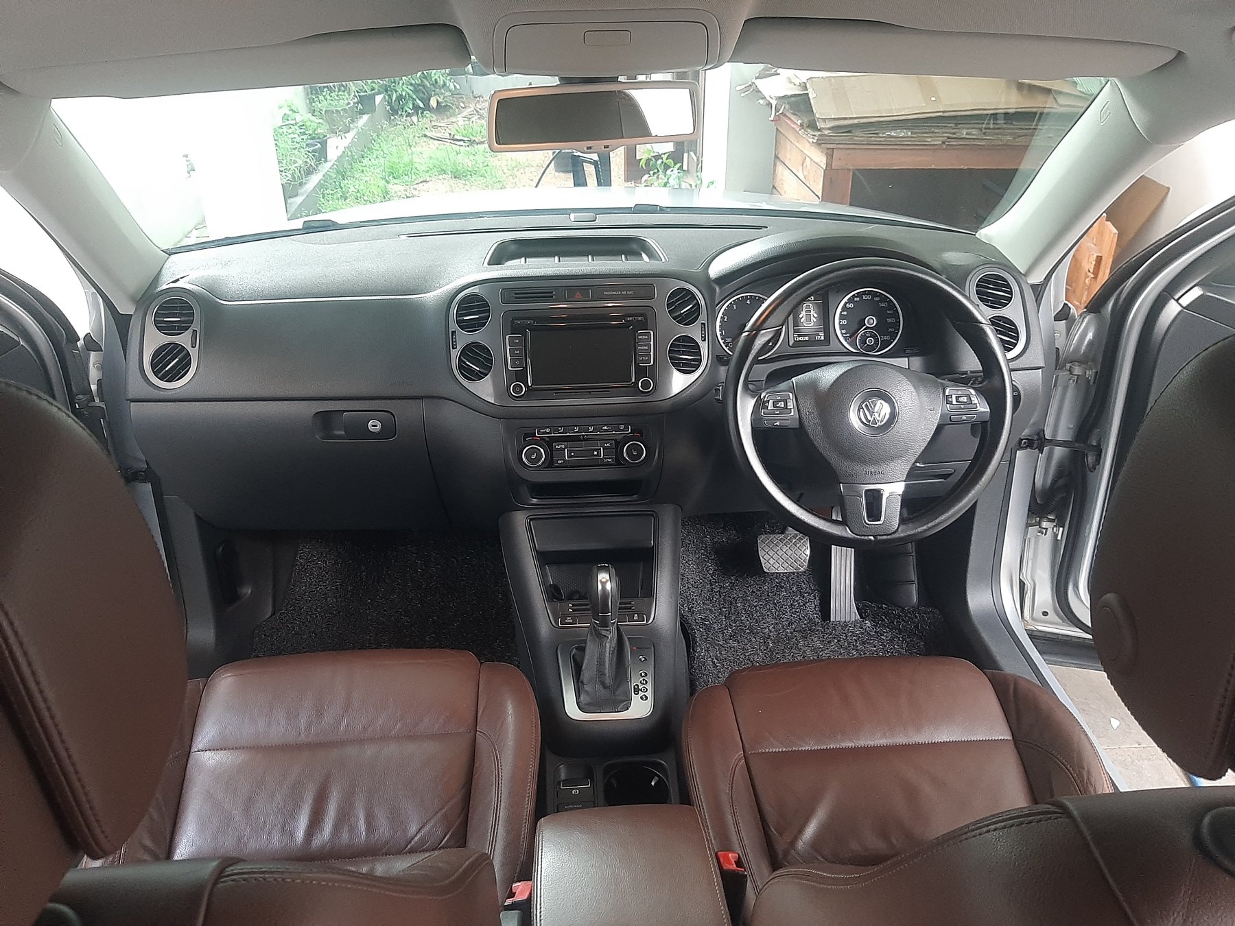 Volkswagen Tiguan 2013 - Used SUV sale in Sri Lanka - patpat.lk