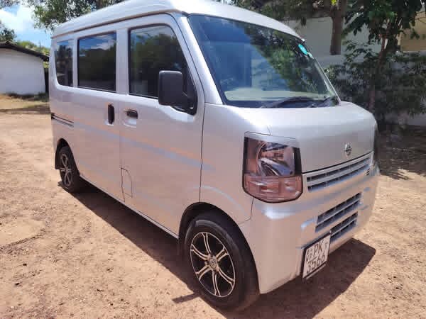 Nissan NV100 2016 - Used Van sale in Sri Lanka - patpat.lk