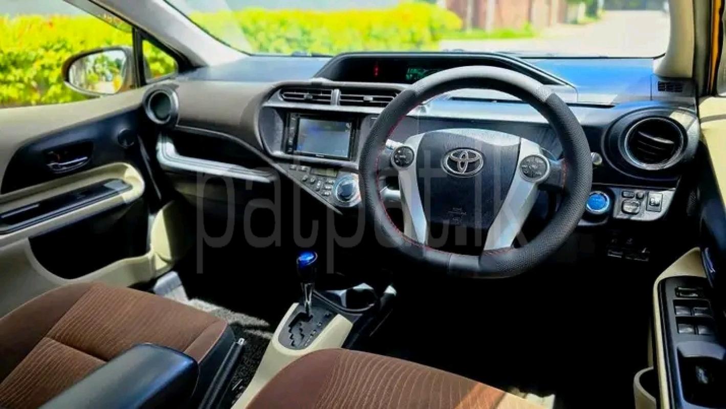 Toyota Aqua 2013 - பயன்படுத்தப்பட்டது கார் sale in Sri Lanka - patpat.lk