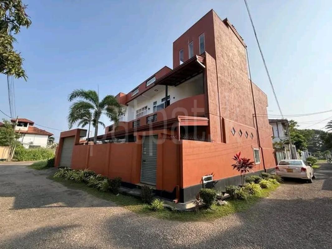 Advertisement image 5