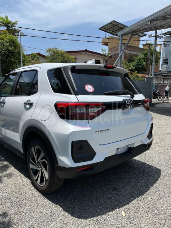 Advertisement image 1