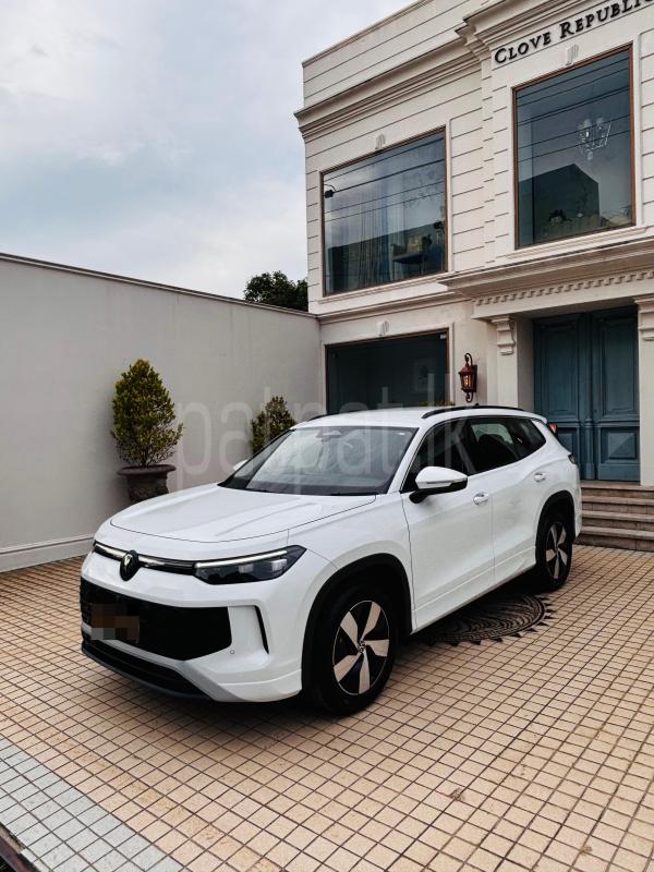 Advertisement image 1