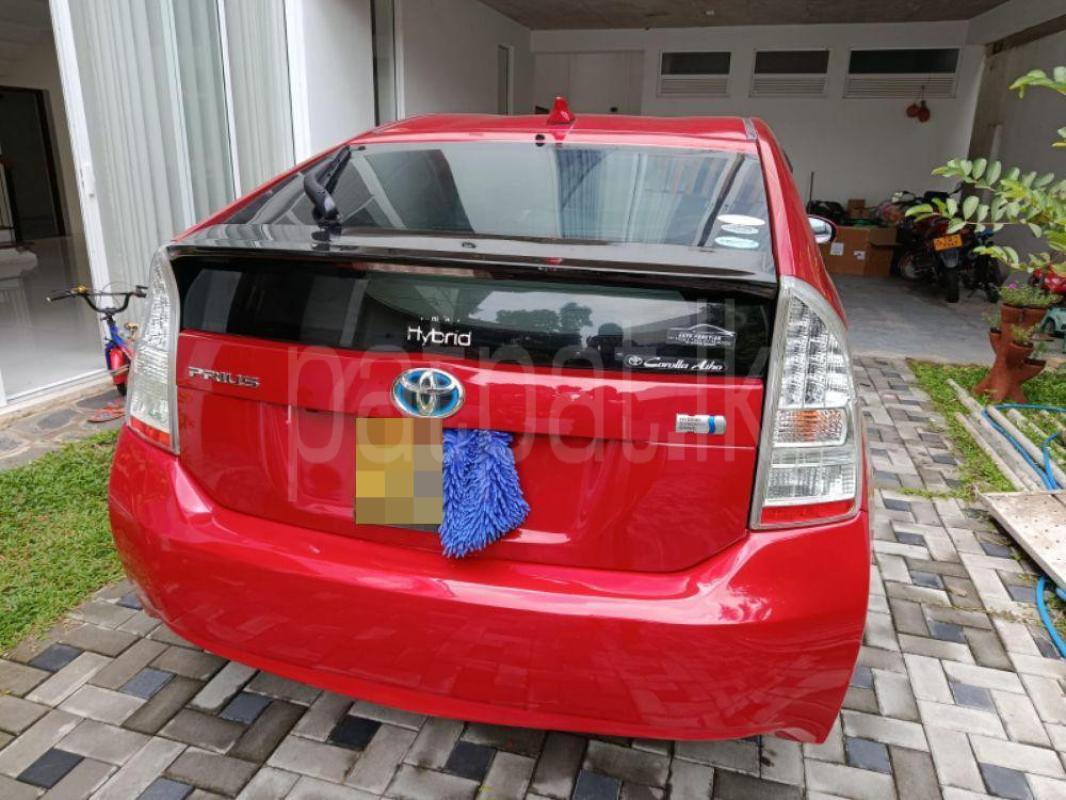 Toyota Prius 2011 - பயன்படுத்தப்பட்டது கார் sale in Sri Lanka - patpat.lk