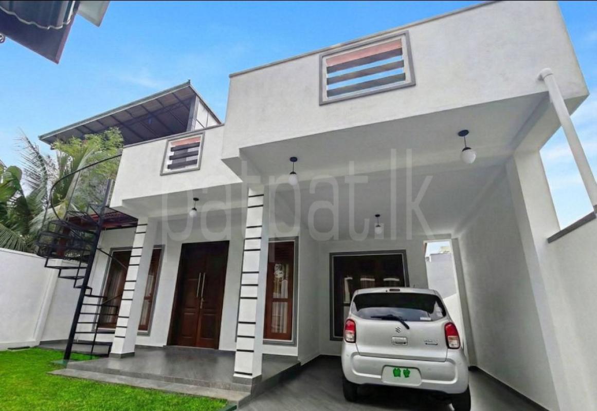 House for Sale in Athurugiriya ads-image-1