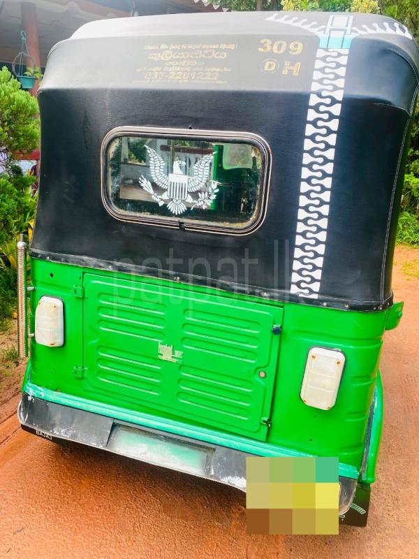 Bajaj 2 stroke 2004 - பயன்படுத்தப்பட்டது முச்சக்கர வண்டி sale in Sri Lanka - patpat.lk