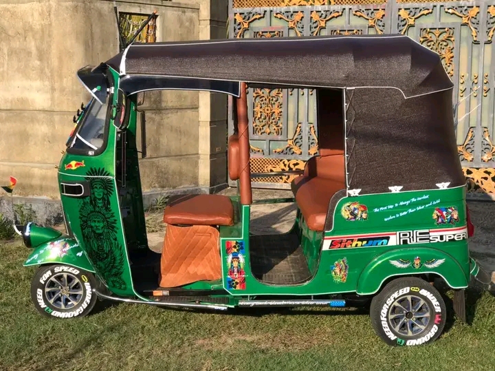 Bajaj Three Wheel 2006 - பயன்படுத்தப்பட்டது முச்சக்கர வண்டி sale in Sri Lanka - patpat.lk