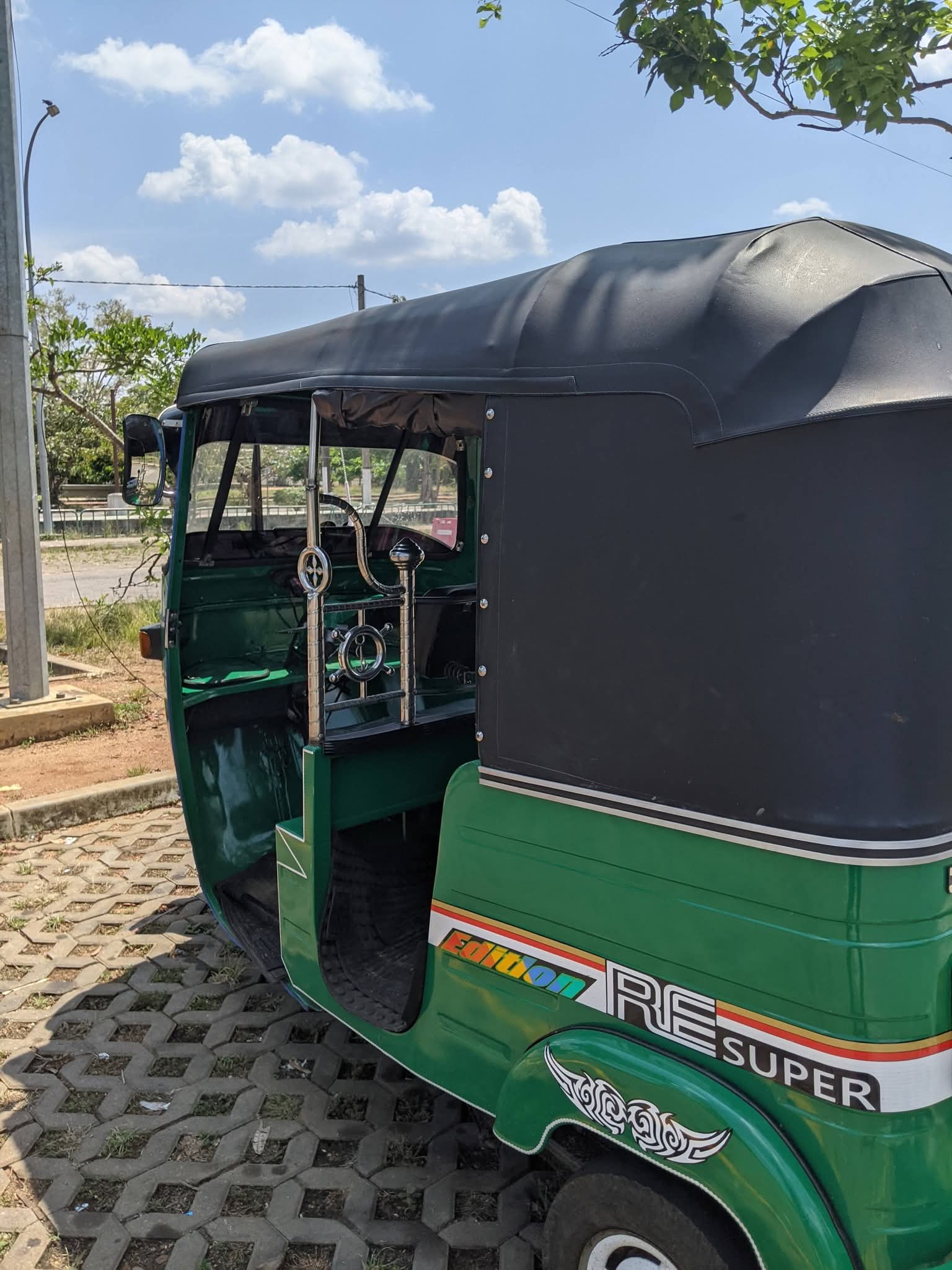 Bajaj Three Wheel 2004 - භාවිතා කරන ලද ත්‍රිරෝද රථය sale in Sri Lanka - patpat.lk
