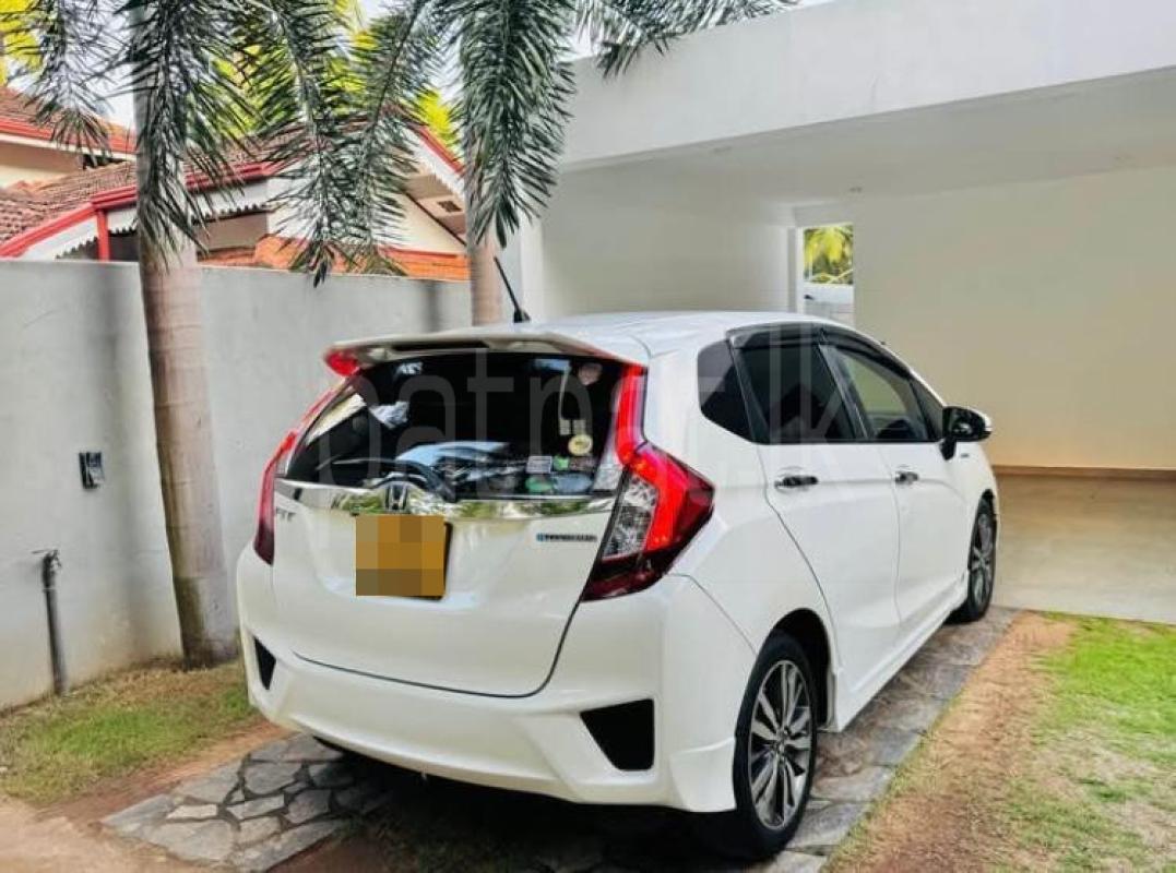 Honda Fit 2015 - Used Car sale in Sri Lanka - patpat.lk