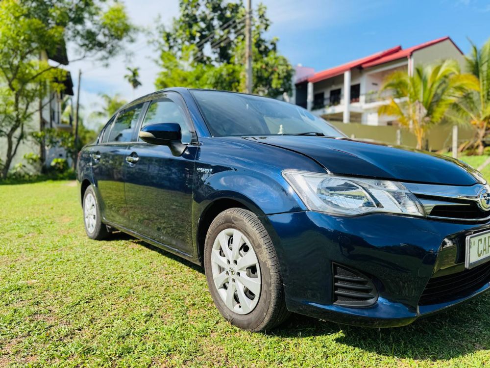 Toyota Axio 2013 - பயன்படுத்தப்பட்டது கார் sale in Sri Lanka - patpat.lk