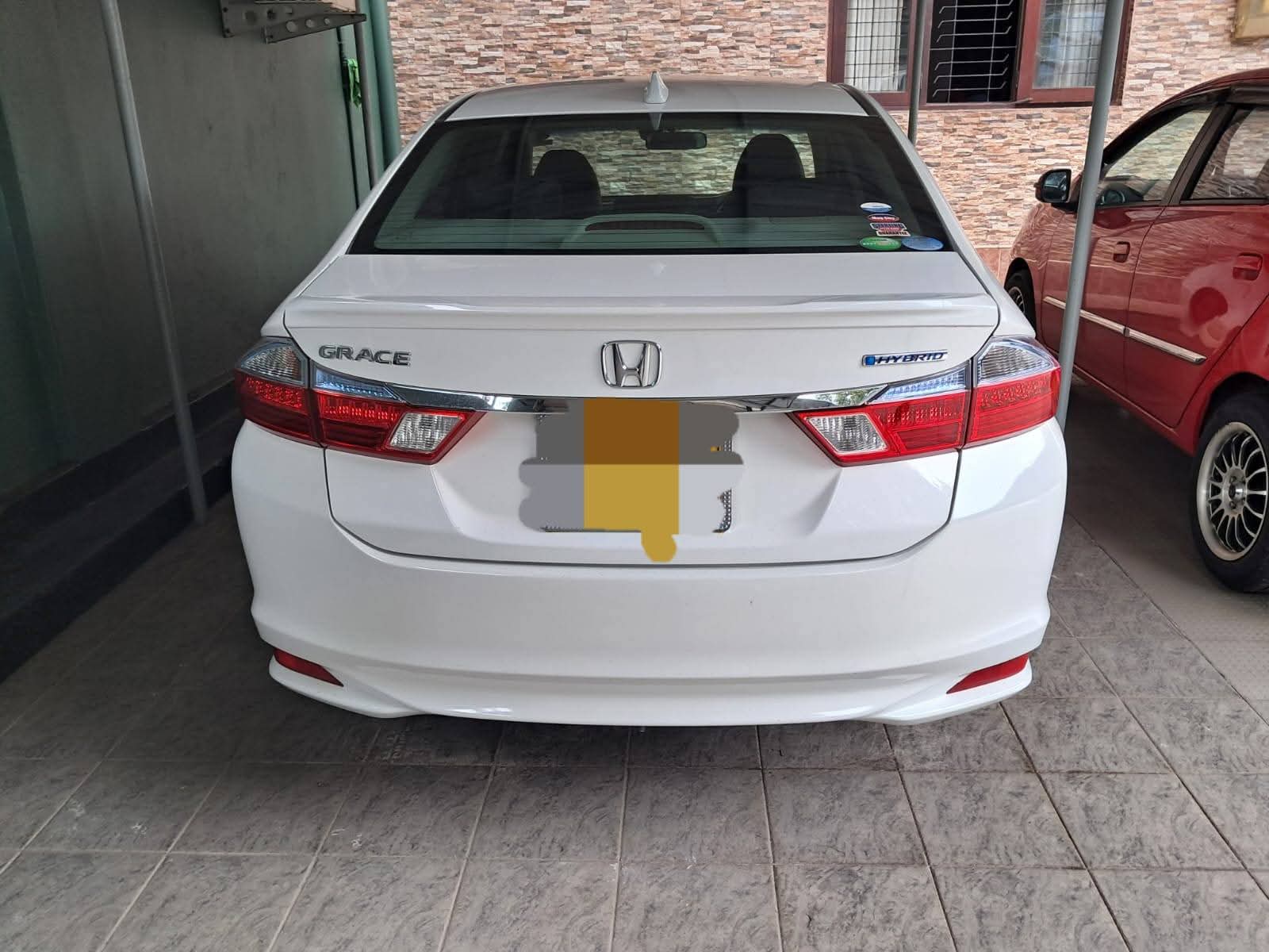 Honda Grace 2015 - Used Car sale in Sri Lanka - patpat.lk