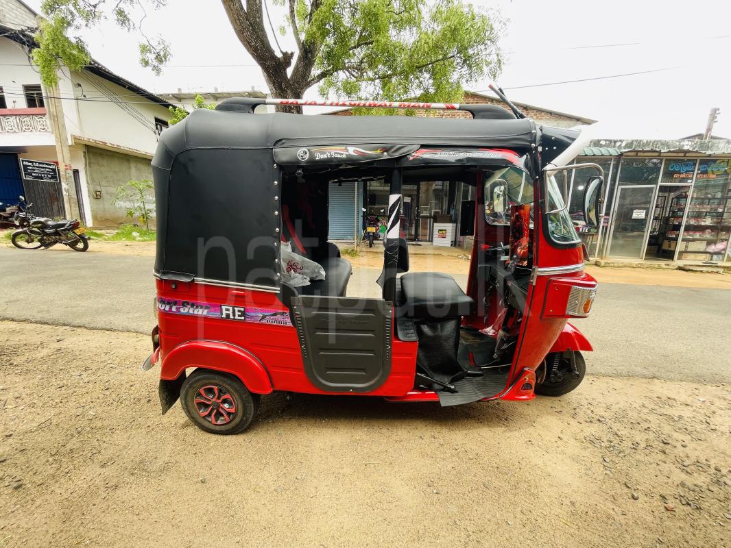 Bajaj Three Wheel 2012 - பயன்படுத்தப்பட்டது முச்சக்கர வண்டி sale in Sri Lanka - patpat.lk