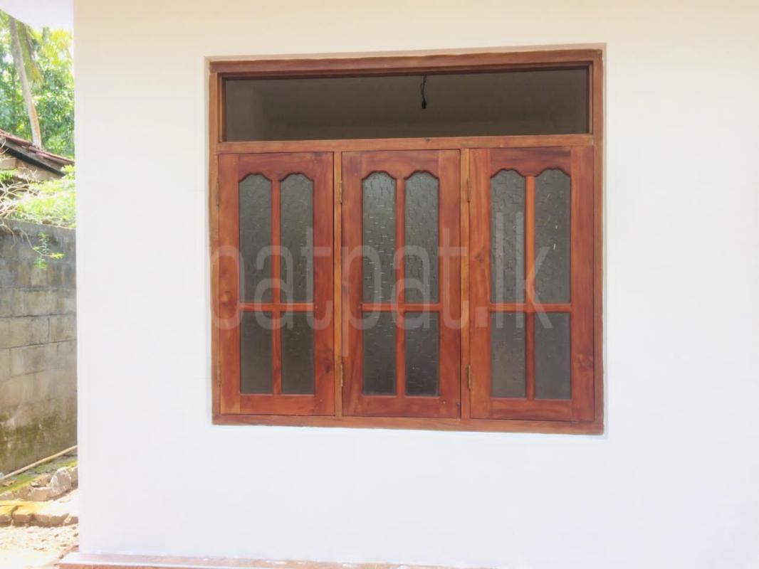 House for Sale in Wennappuwa