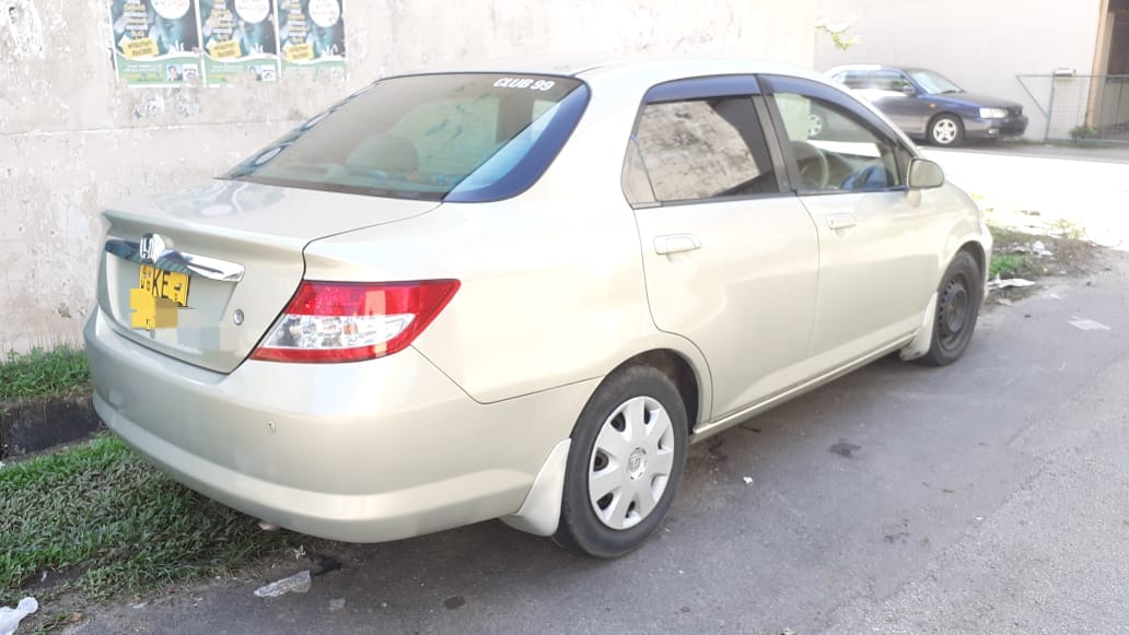 Honda Fit 2002 - பயன்படுத்தப்பட்டது கார் sale in Sri Lanka - patpat.lk