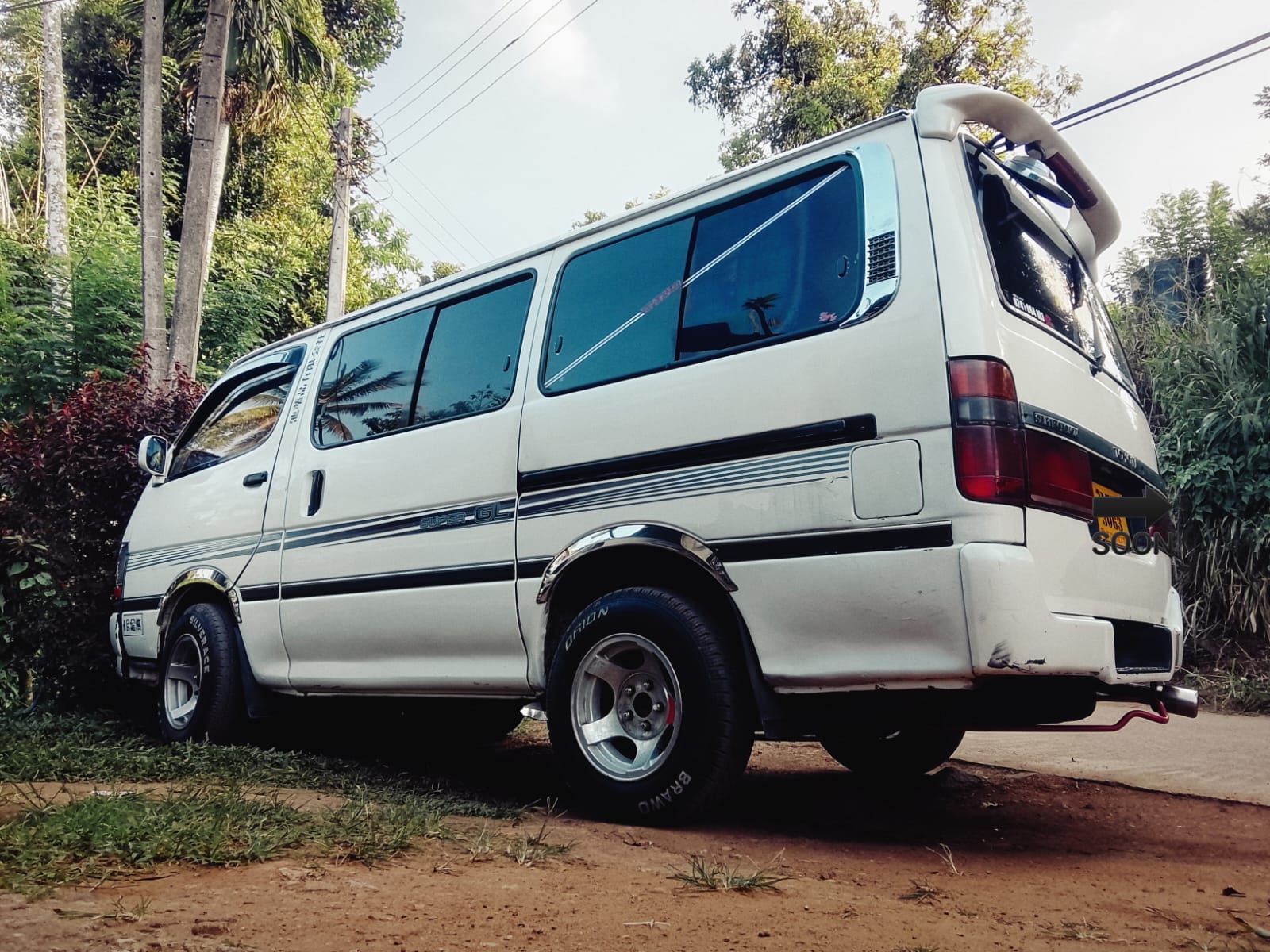 Toyota Hiace 1995 - பயன்படுத்தப்பட்டது வேன் sale in Sri Lanka - patpat.lk