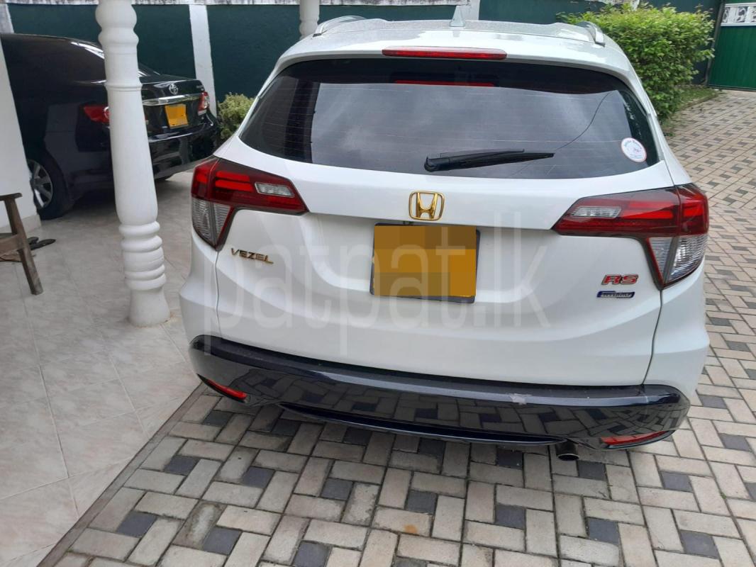 Honda Vezel 2015 - பயன்படுத்தப்பட்டது SUV sale in Sri Lanka - patpat.lk