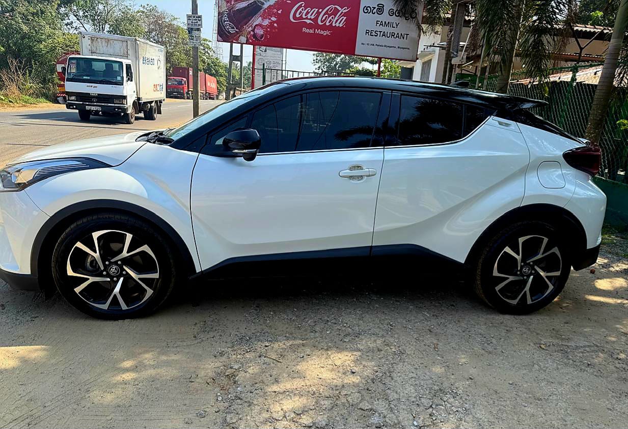 Toyota CHR 2018 - Used SUV sale in Sri Lanka - patpat.lk