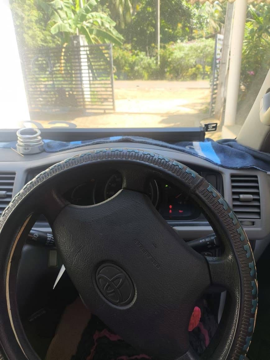 Toyota Hiace 2010 - Used Van sale in Sri Lanka - patpat.lk