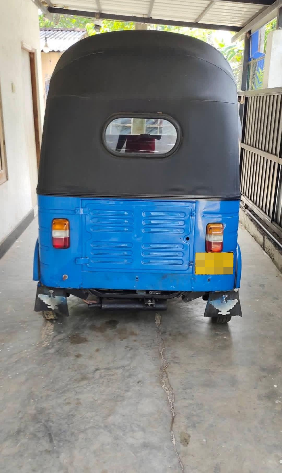 Bajaj Three Wheel 2011 - Used Three wheeler sale in Sri Lanka - patpat.lk