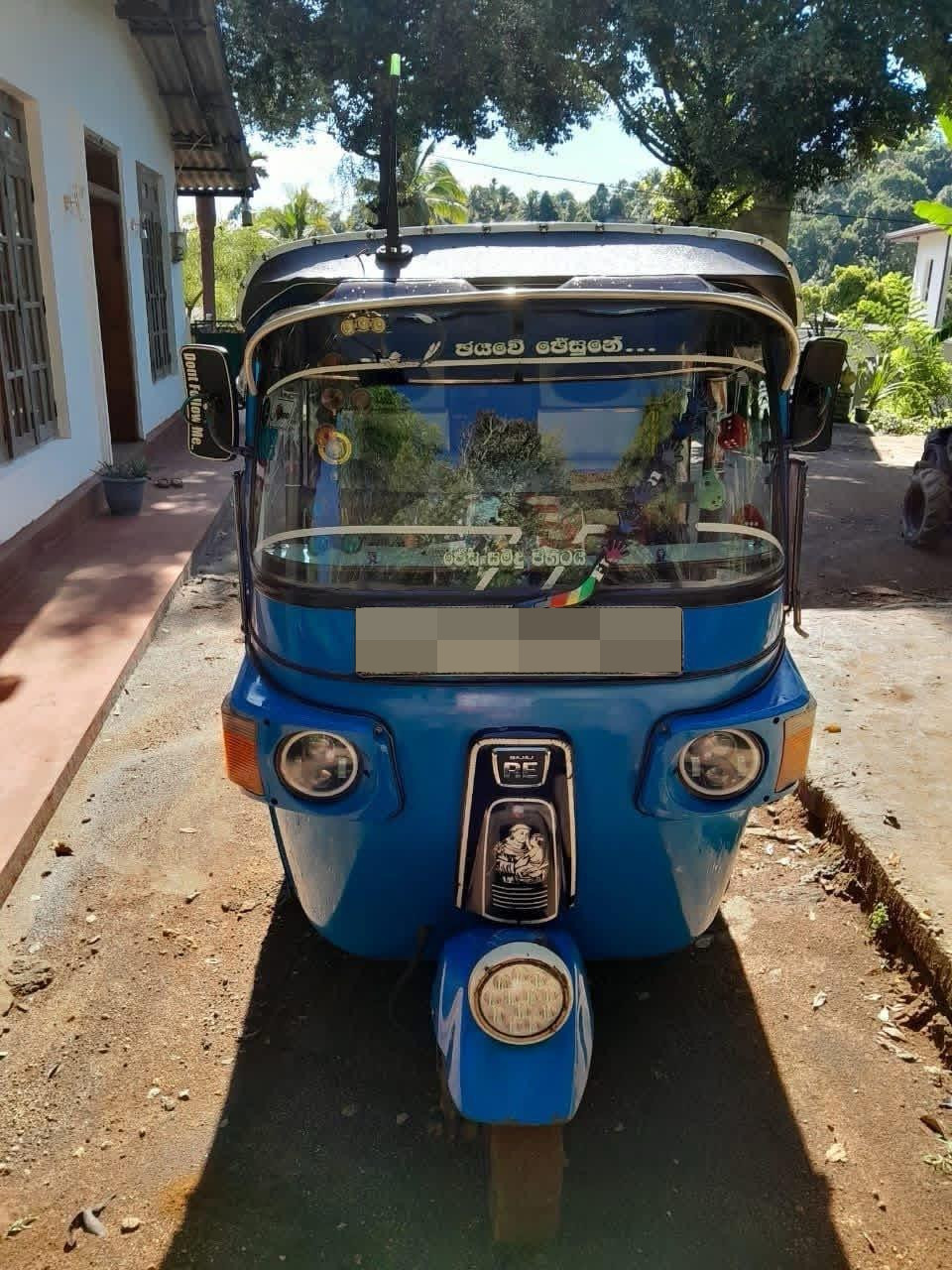 Bajaj Three Wheel 2011 - பயன்படுத்தப்பட்டது முச்சக்கர வண்டி sale in Sri Lanka - patpat.lk