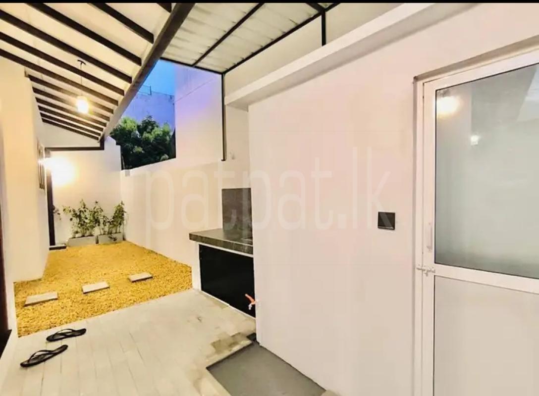 House for Sale in Athurugiriya