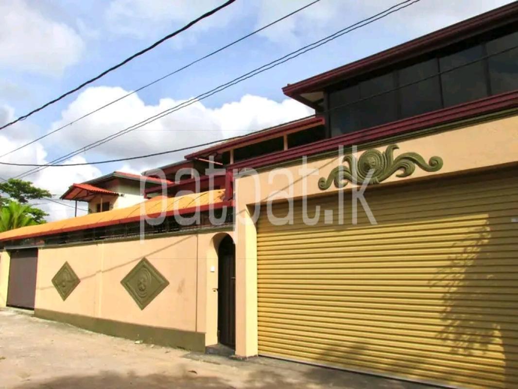 Advertisement image 6