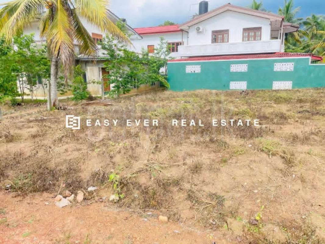 Residential Land for Sale in Kirindiwela
