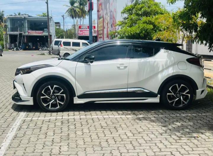 Toyota CHR 2018 - Used SUV sale in Sri Lanka - patpat.lk