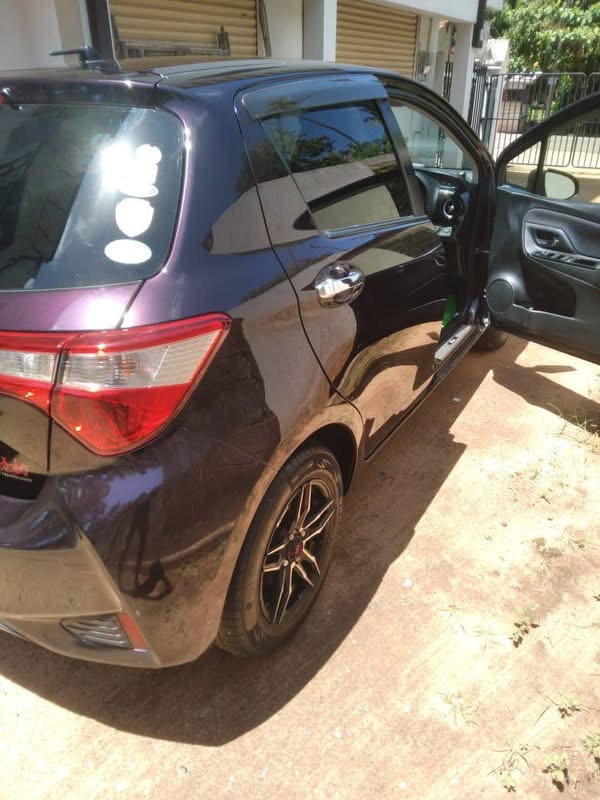 Toyota Vitz 2018 - மறுசீரமைக்கப்பட்டது கார் sale in Sri Lanka - patpat.lk