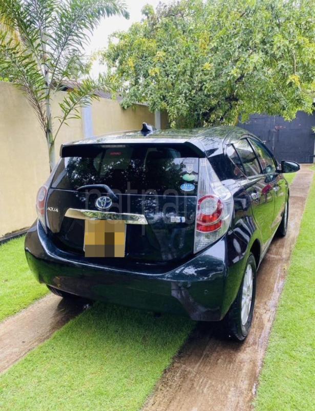 Toyota Aqua 2013 - Used Car sale in Sri Lanka - patpat.lk