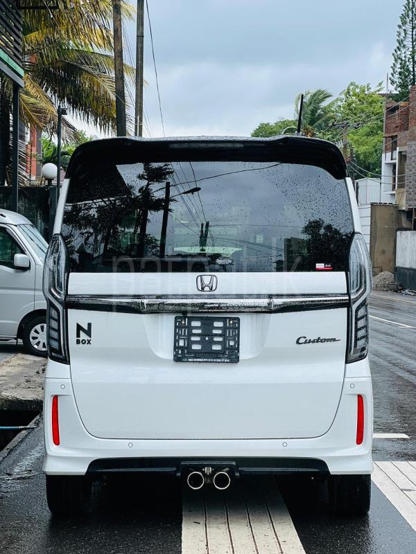 Advertisement image 4