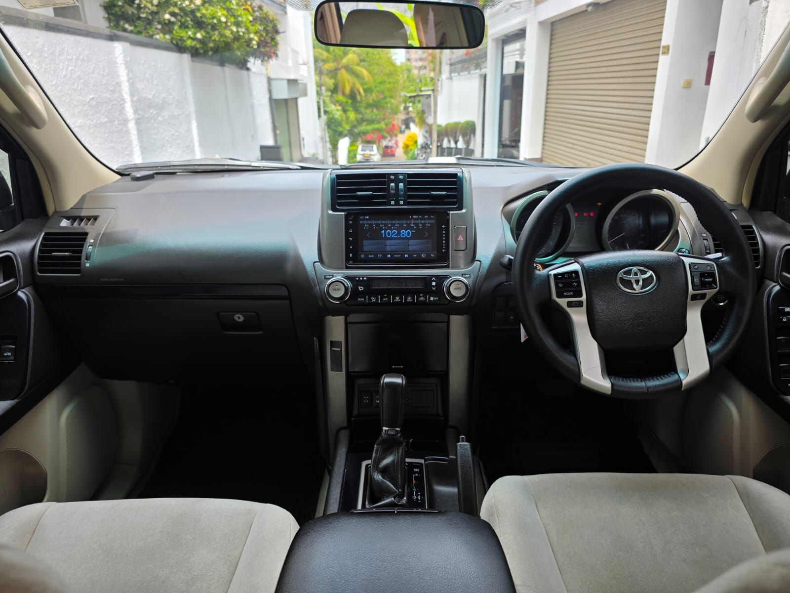 Toyota Land Cruiser Prado 2012 - Used SUV sale in Sri Lanka - patpat.lk
