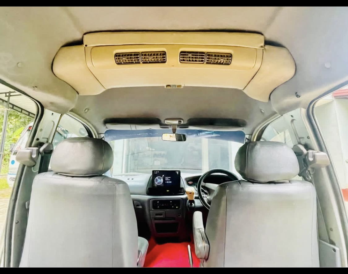 Toyota TownAce 2001 - பயன்படுத்தப்பட்டது வேன் sale in Sri Lanka - patpat.lk