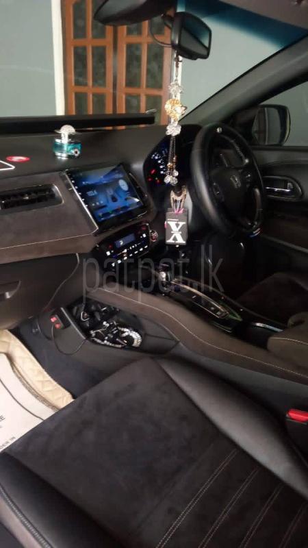 Honda Vezel 2016 - பயன்படுத்தப்பட்டது SUV sale in Sri Lanka - patpat.lk