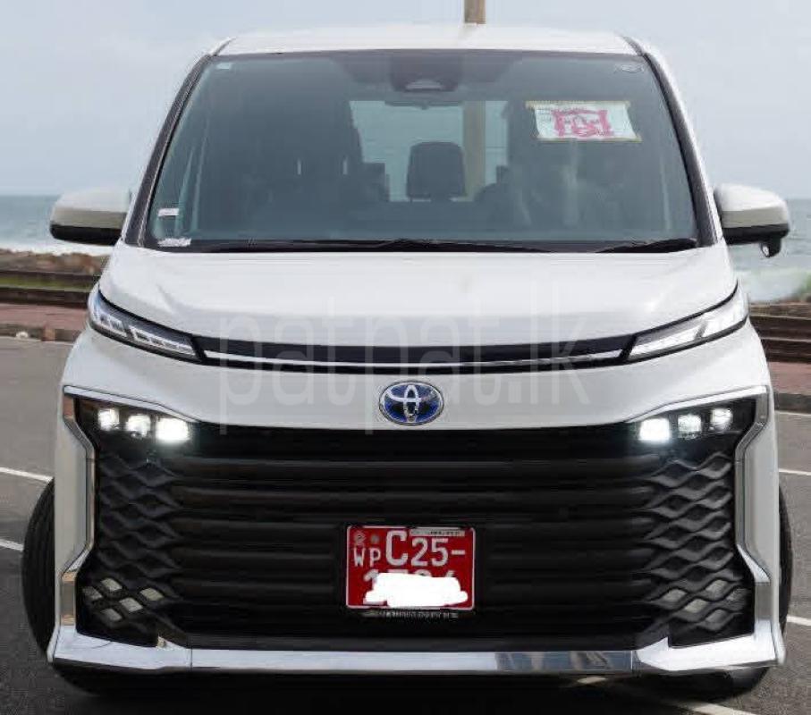 Toyota Voxy 2025 - சான்றளிக்கப்பட்டது வேன் sale in Sri Lanka - patpat.lk