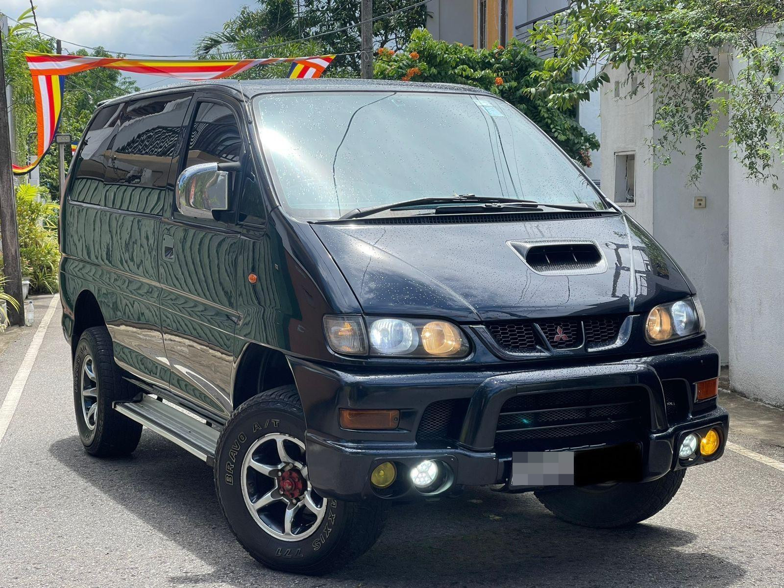 Mitsubishi L400 1998 - பயன்படுத்தப்பட்டது வேன் sale in Sri Lanka - patpat.lk