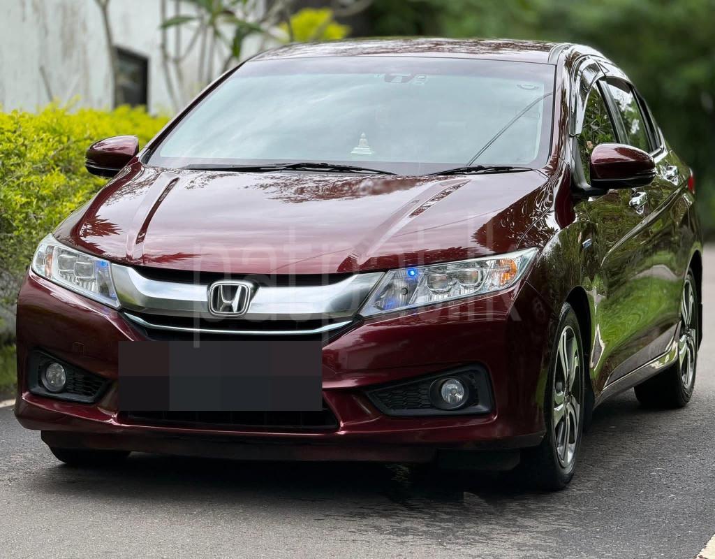 Honda Grace 2015 - பயன்படுத்தப்பட்டது கார் sale in Sri Lanka - patpat.lk