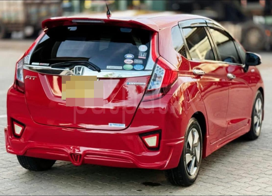 Honda Fit 2014 - பயன்படுத்தப்பட்டது கார் sale in Sri Lanka - patpat.lk