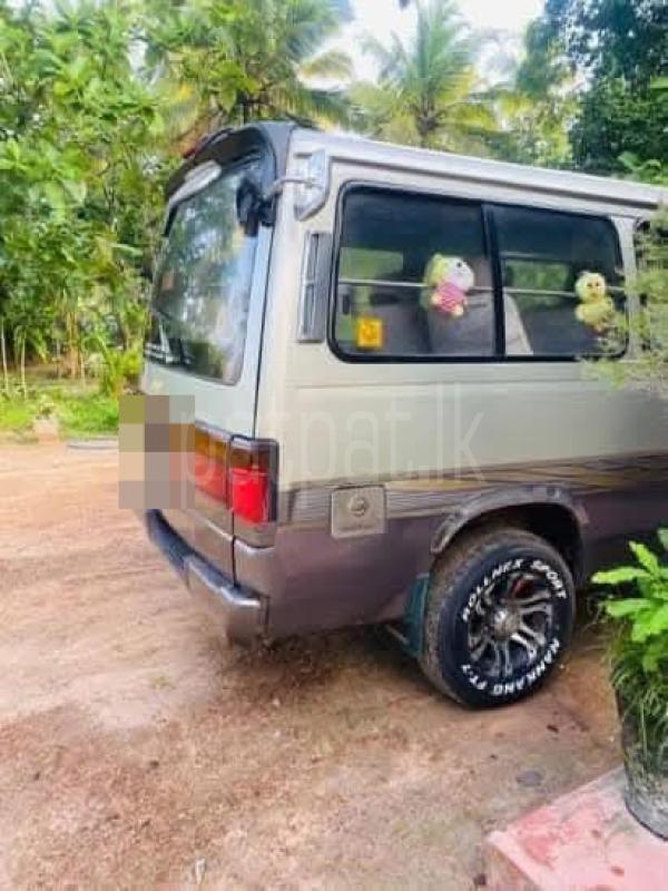 Nissan Caravan 1994 - Used Van sale in Sri Lanka - patpat.lk