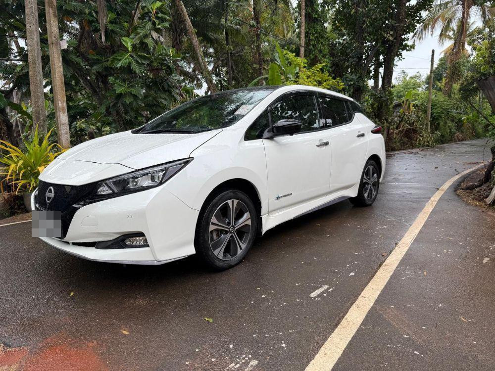 Nissan Leaf 2015 - பயன்படுத்தப்பட்டது கார் sale in Sri Lanka - patpat.lk