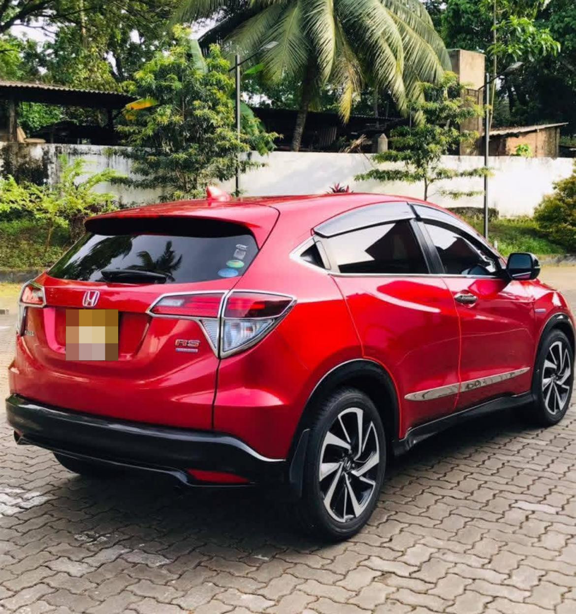 Honda Vezel 2017 - பயன்படுத்தப்பட்டது SUV sale in Sri Lanka - patpat.lk