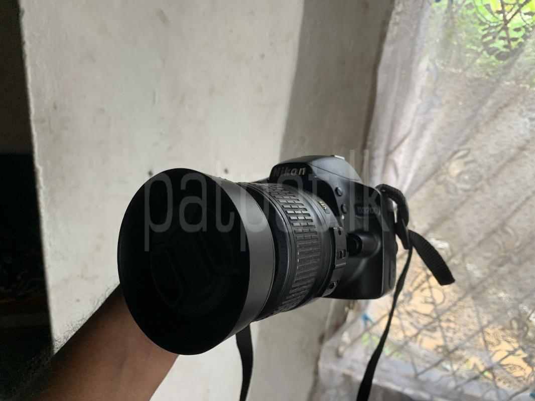 NIKON D3200