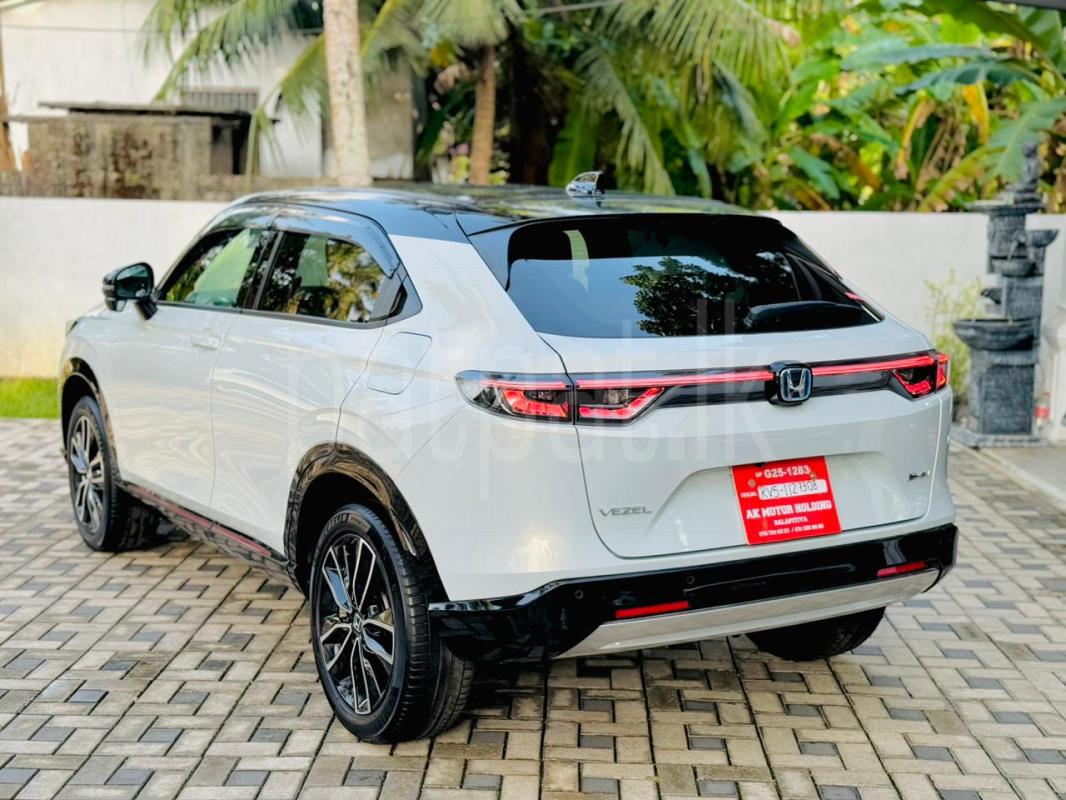 Advertisement image 3