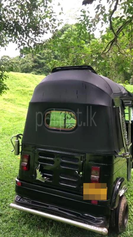Bajaj 4 stroke 2011 - Used Three wheeler sale in Sri Lanka - patpat.lk