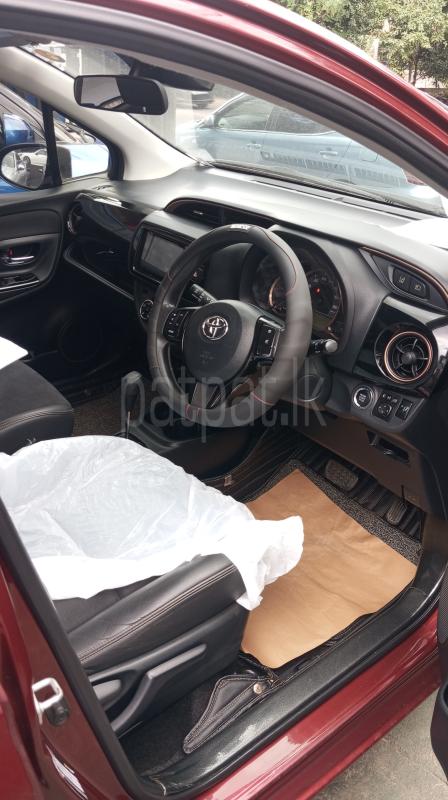 Toyota Vitz 2018 - சான்றளிக்கப்பட்டது கார் sale in Sri Lanka - patpat.lk